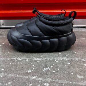 Crocs Overpuff Shorty Platform Clogs Black Womens Size 7 Cozy Slip On